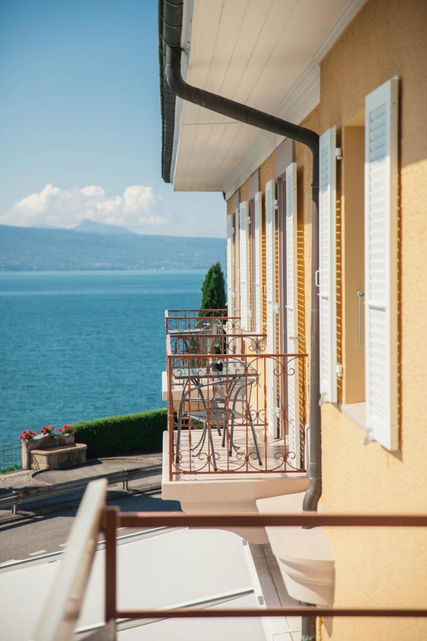 Auberge De Rivaz Luaran gambar